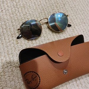 Ray-Bans and Case